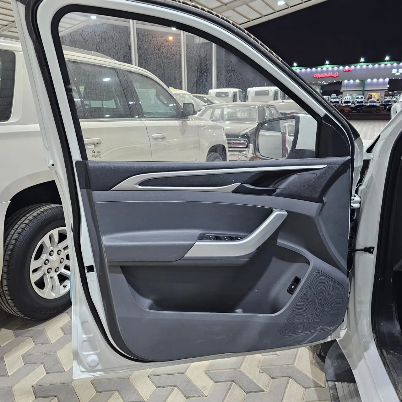 بيك اب ام جي T60