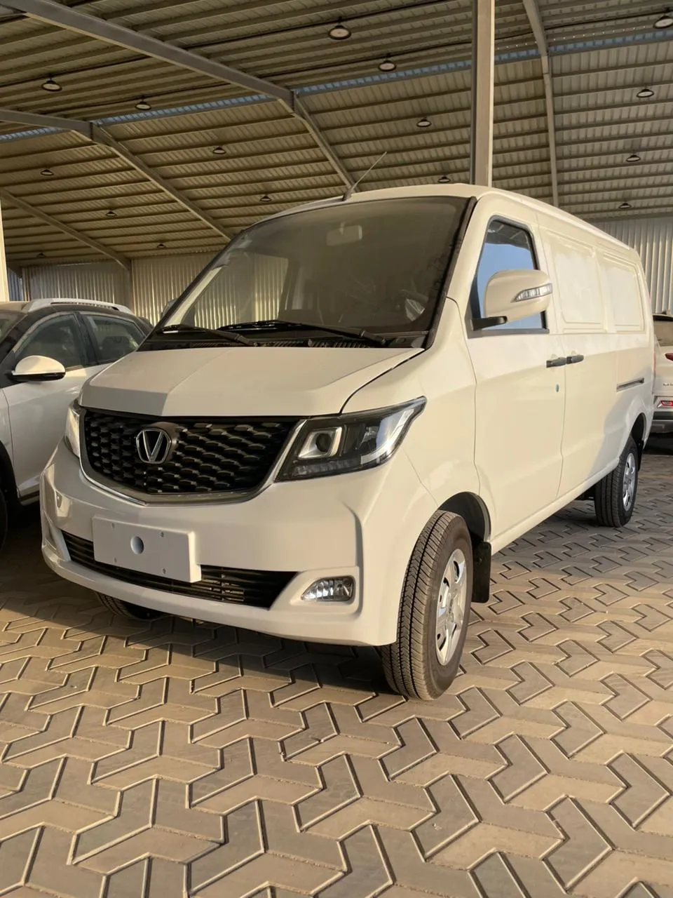 فان بضاعة V1