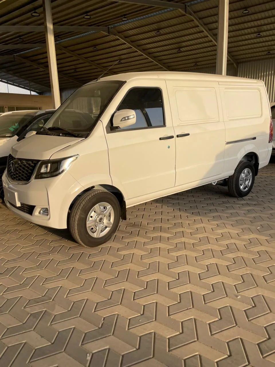 فان بضاعة V1